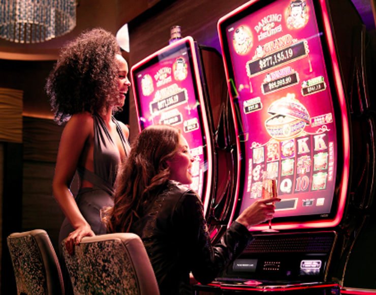 Live blackjack and roulette table tiles featured on regalbet login